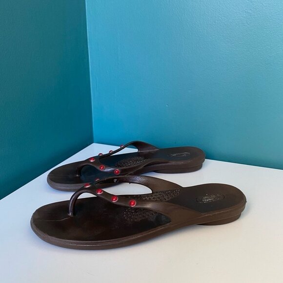 OKAB Eco-Friendly Flip Flops Made in USA Womens Sandals Size 8.5-9.5 Red Dots - Picture 3 of 8